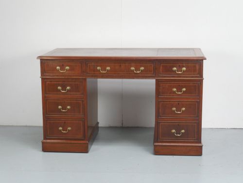 1900s Kneehole Desk