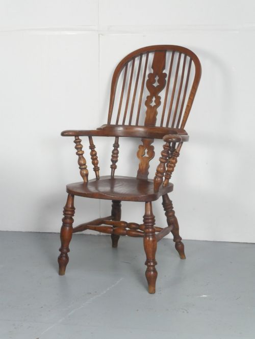 Broad Arm Windsor Armchair