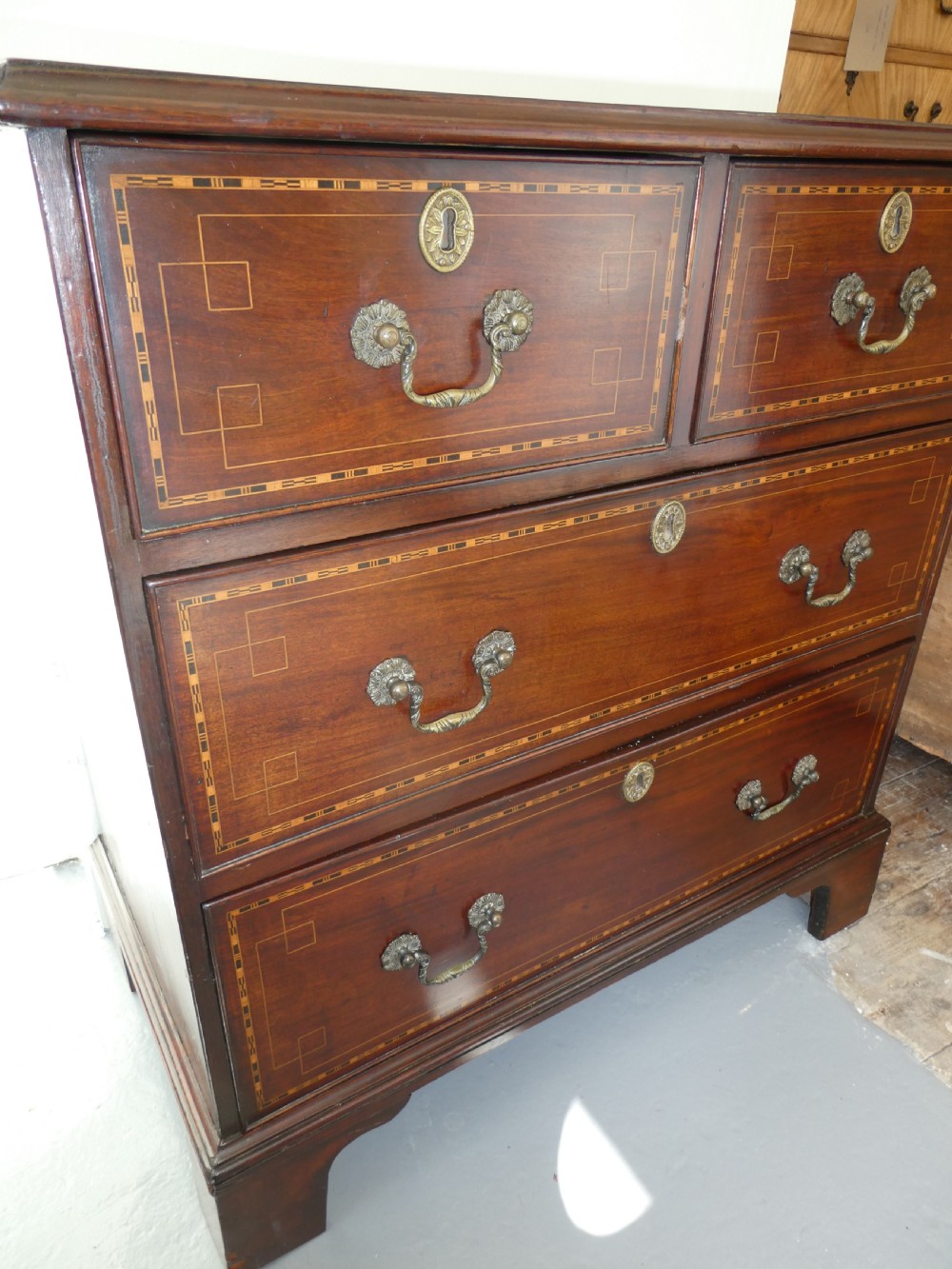 Small English 18thC Chest of Drawers View IV