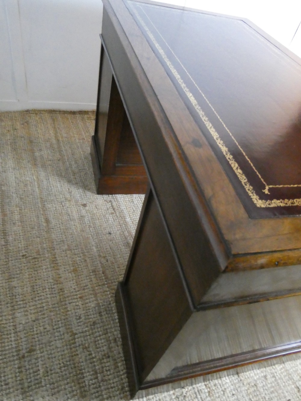 Small 3 Part Kneehole Desk View VIII