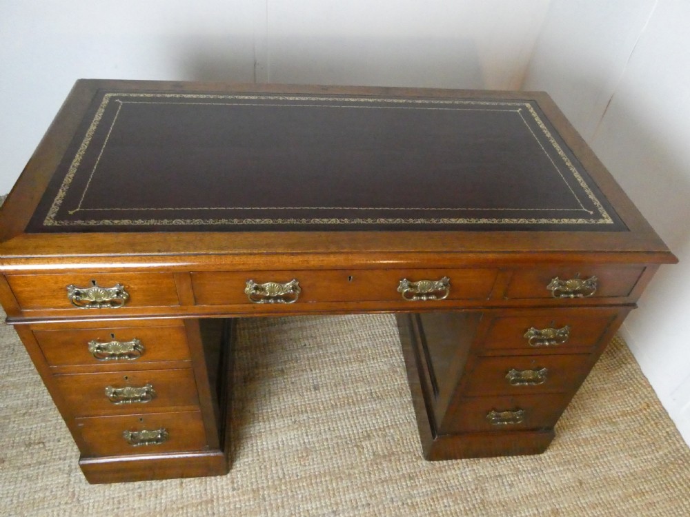 Small 3 Part Kneehole Desk View IX