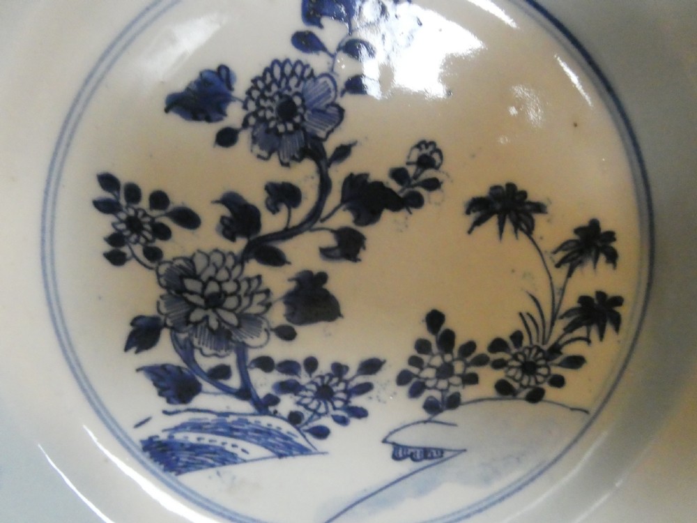 18th Century Octagonal Chinese Plate View V