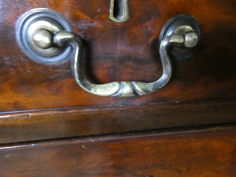 Small Mahogany Chest of Drawers View VI