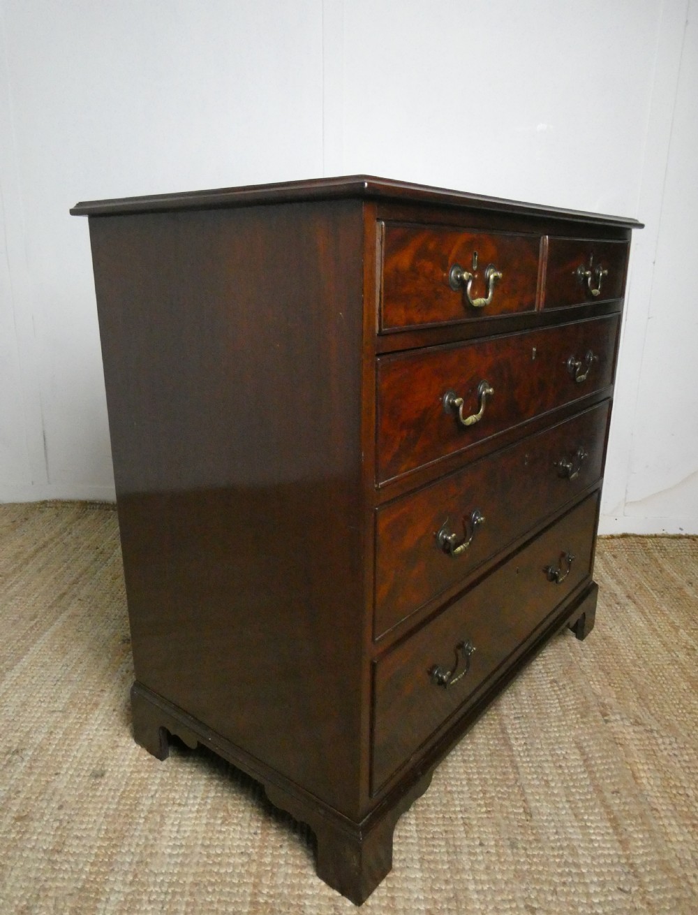 Small Mahogany Chest of Drawers View VII