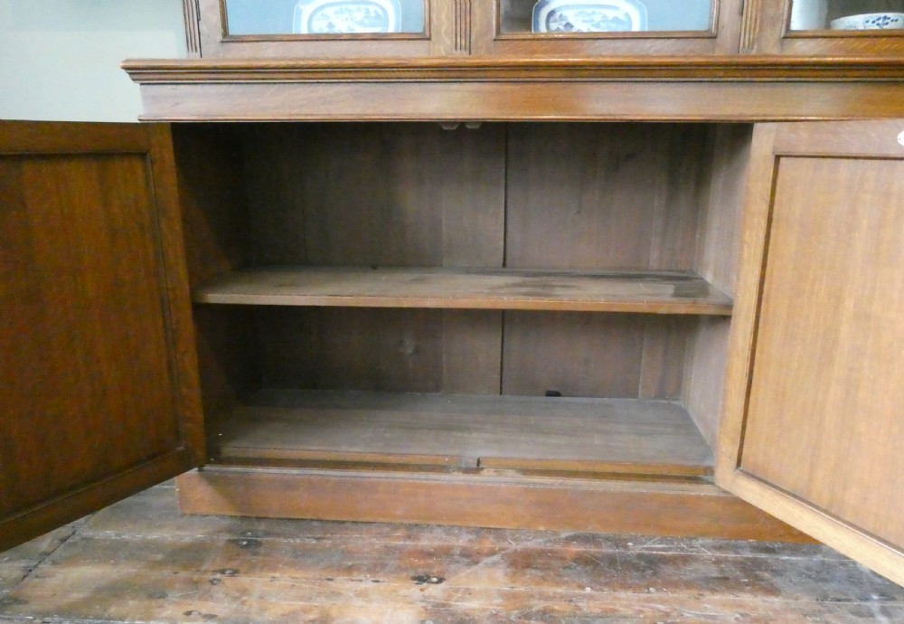Scottish 19thC Oak Bookcase View II