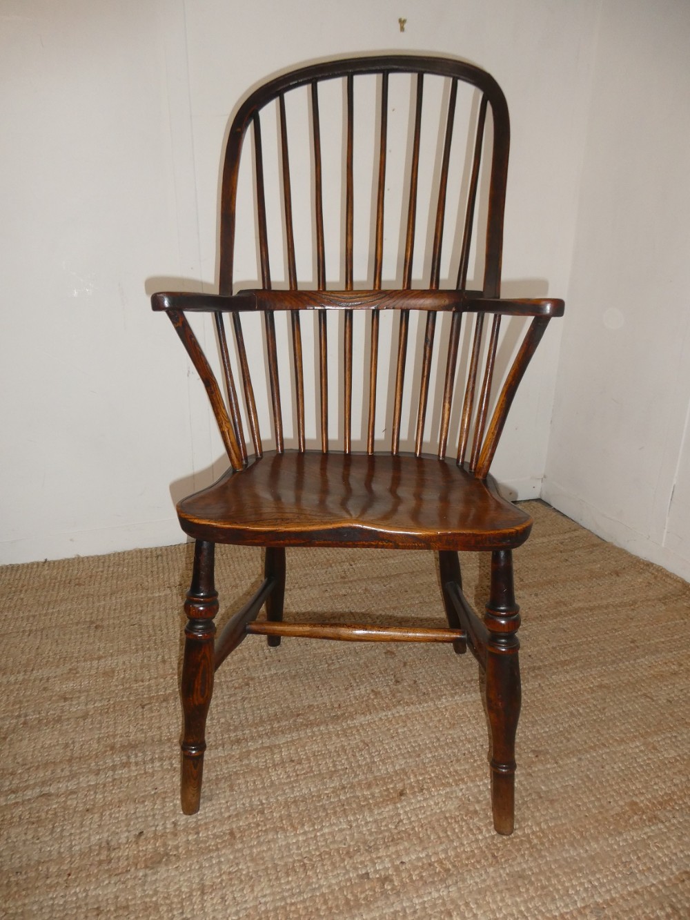  Neat 19thC Elm Windsor Chair