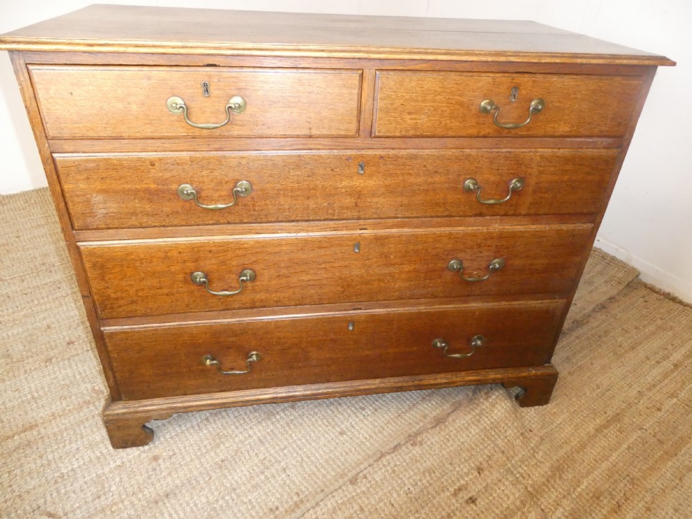 18thC Oak Chest of Drawers View VIII