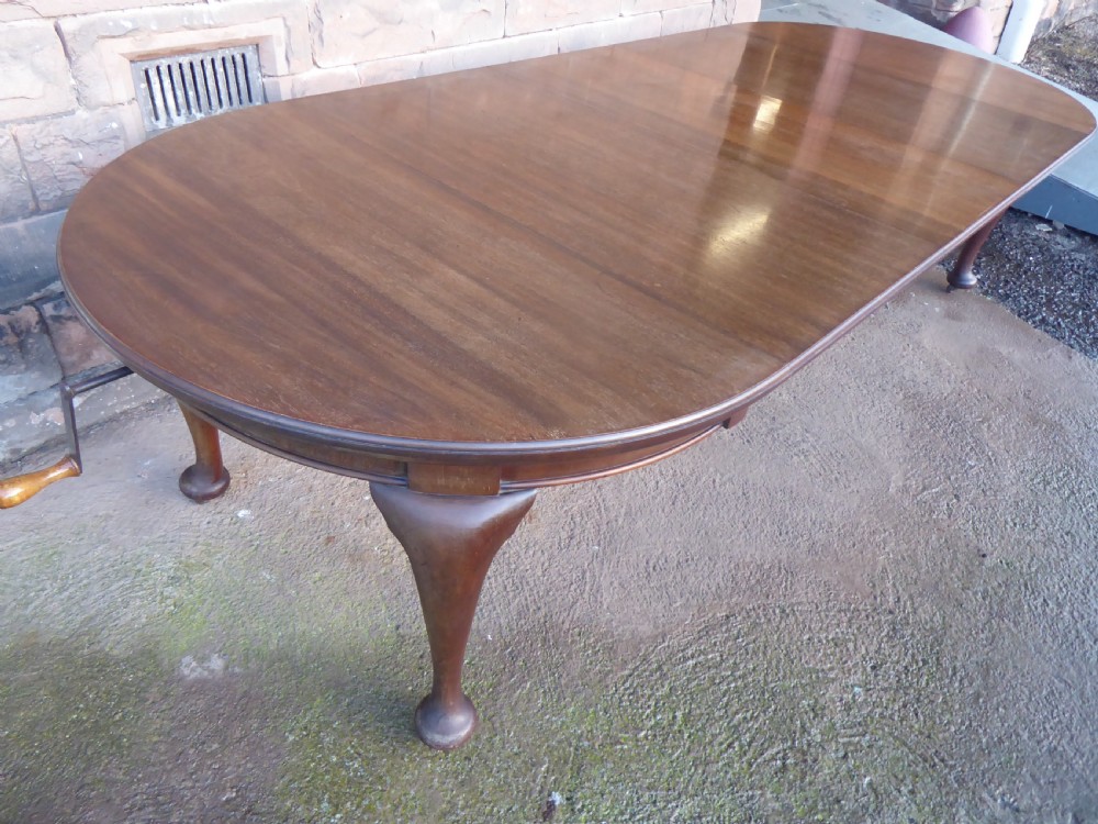 Large Extending Dining Table View VI