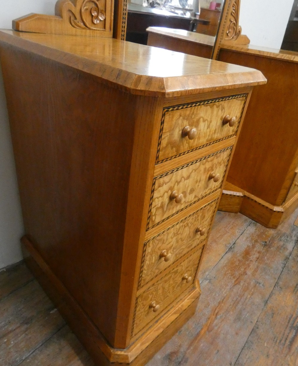 Scottish 19thC Dressing Table View VI