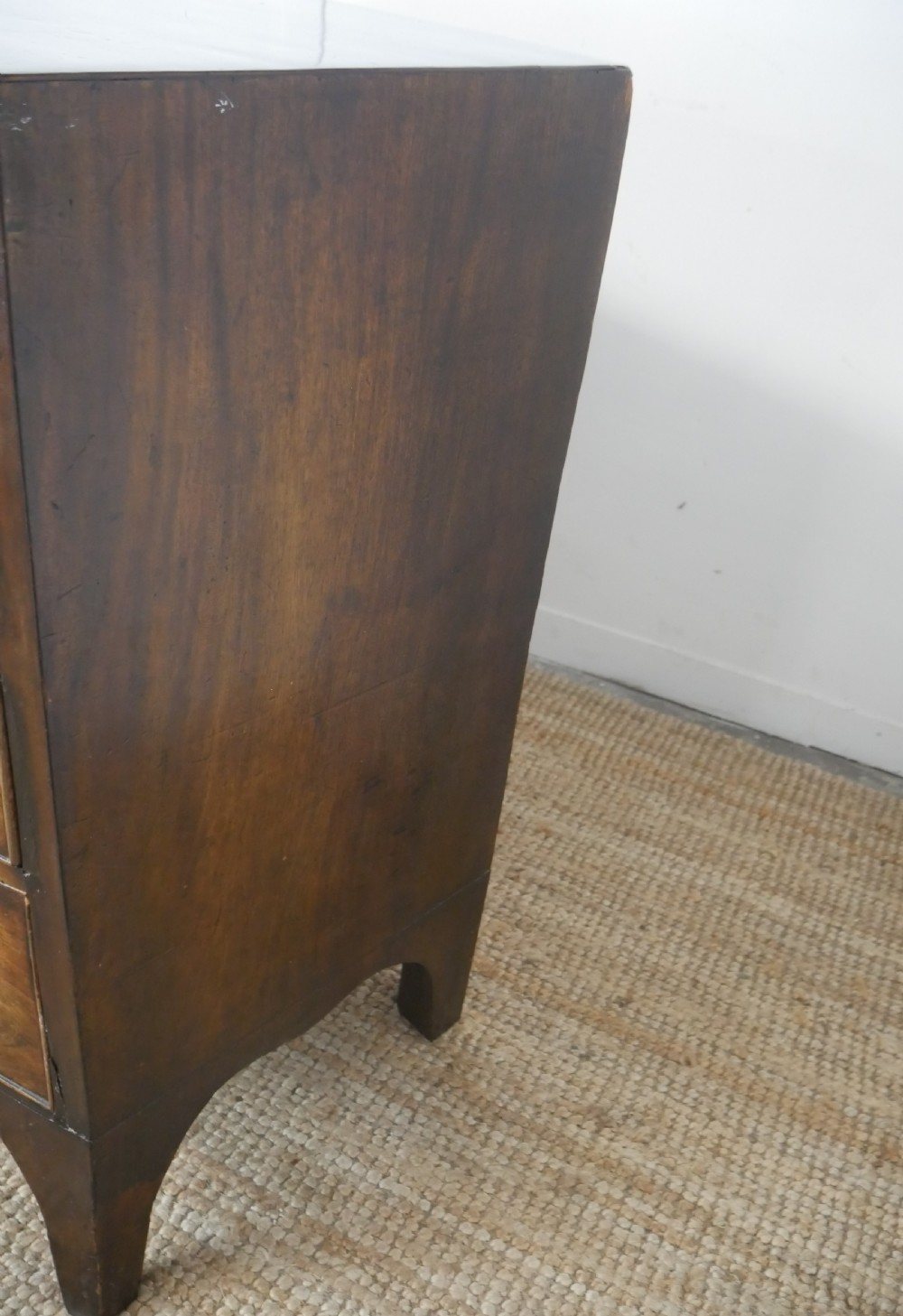 Small 18thC Bow Chest of Drawers View VII