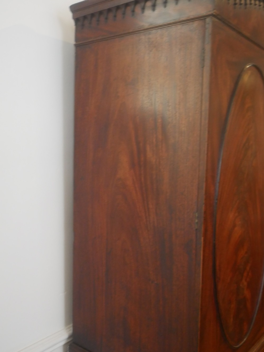 Sheraton Period Linen Press View VIII
