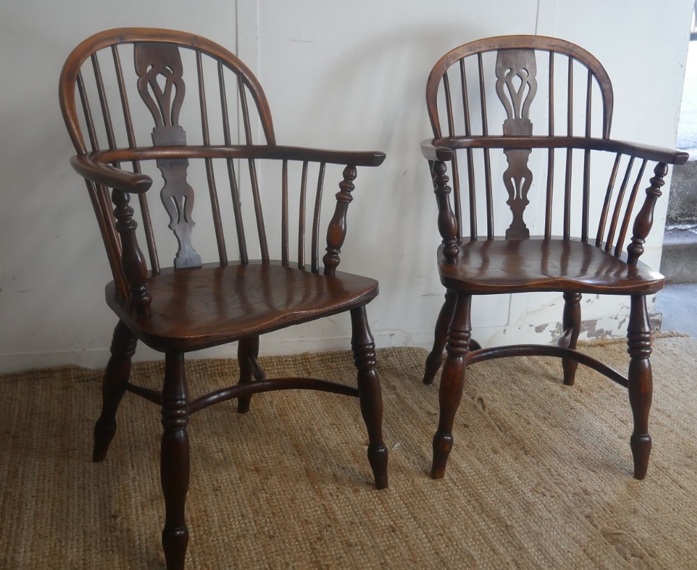 Pair Early 19thC Yew & Elm Windsor Chairs