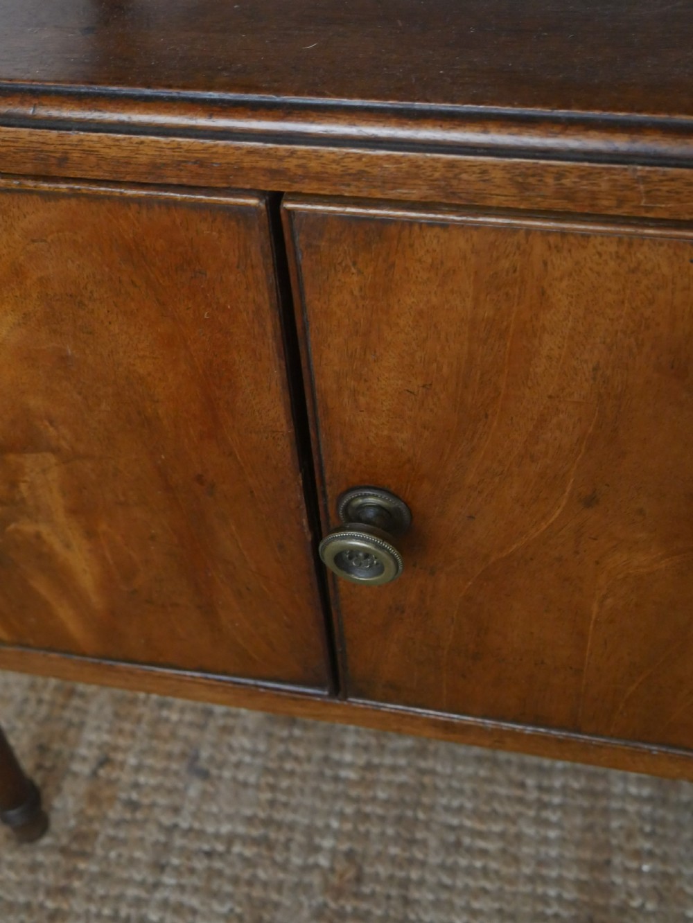 Regency Side Cabinet View V