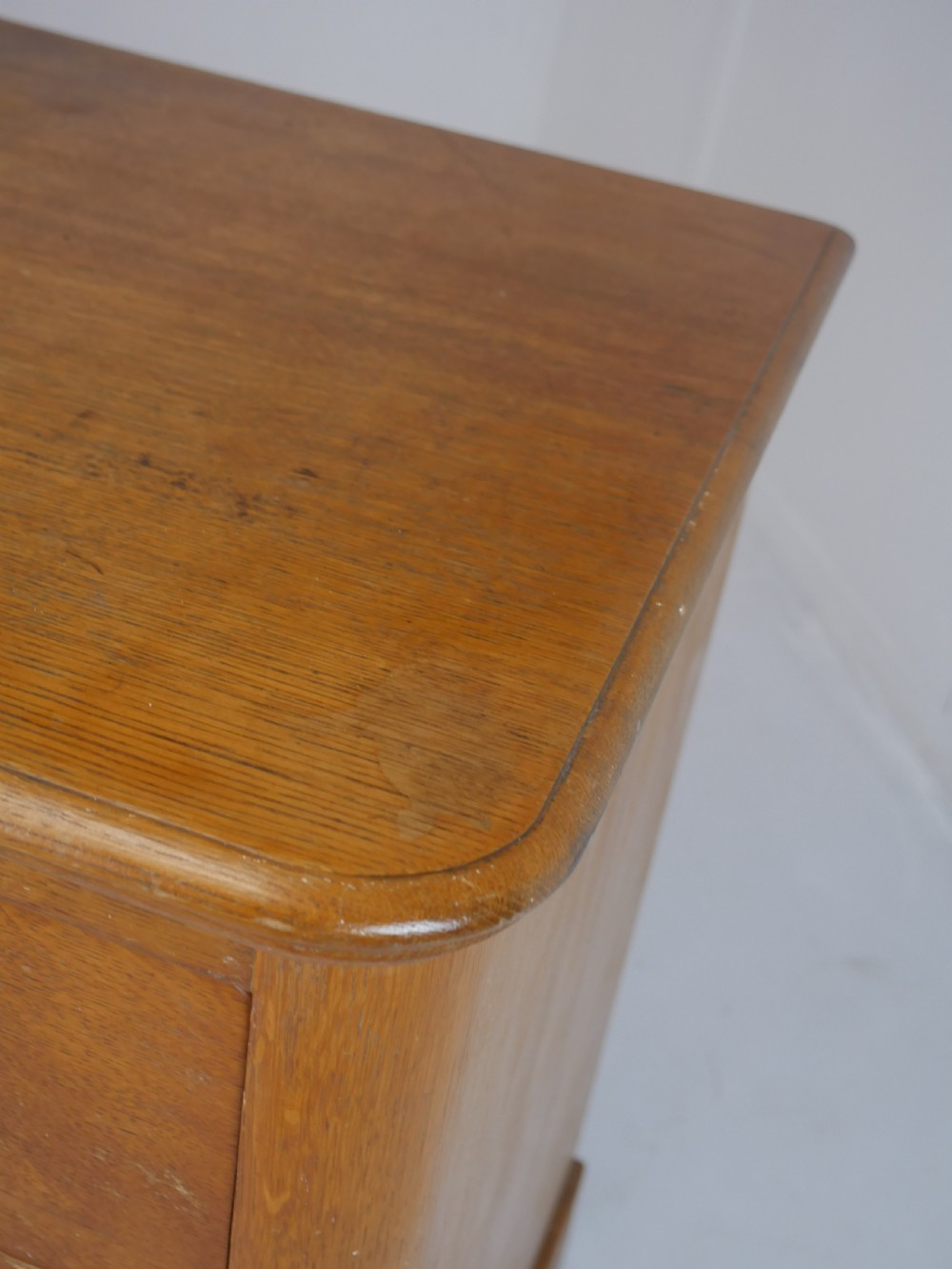 Small Oak Chest of Drawers Yorkshire View III