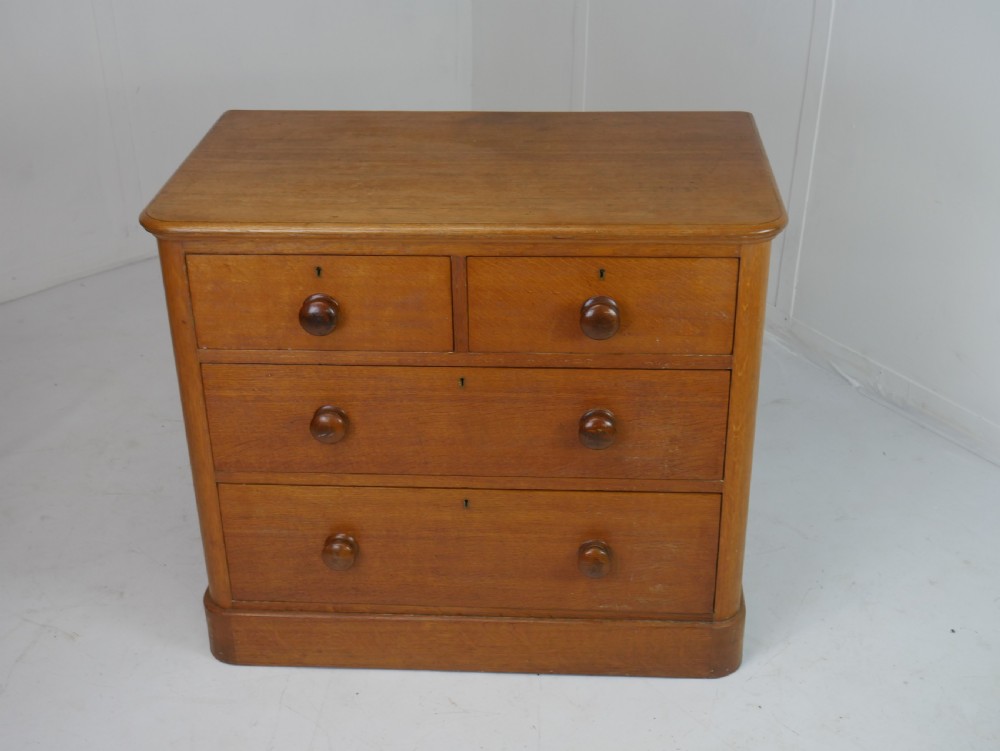 Small Oak Chest of Drawers Yorkshire View XII