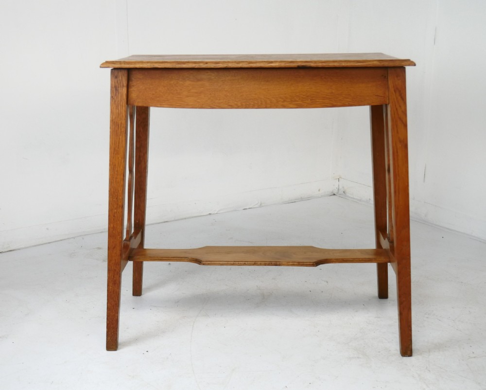 English Oak Side Table View VIII