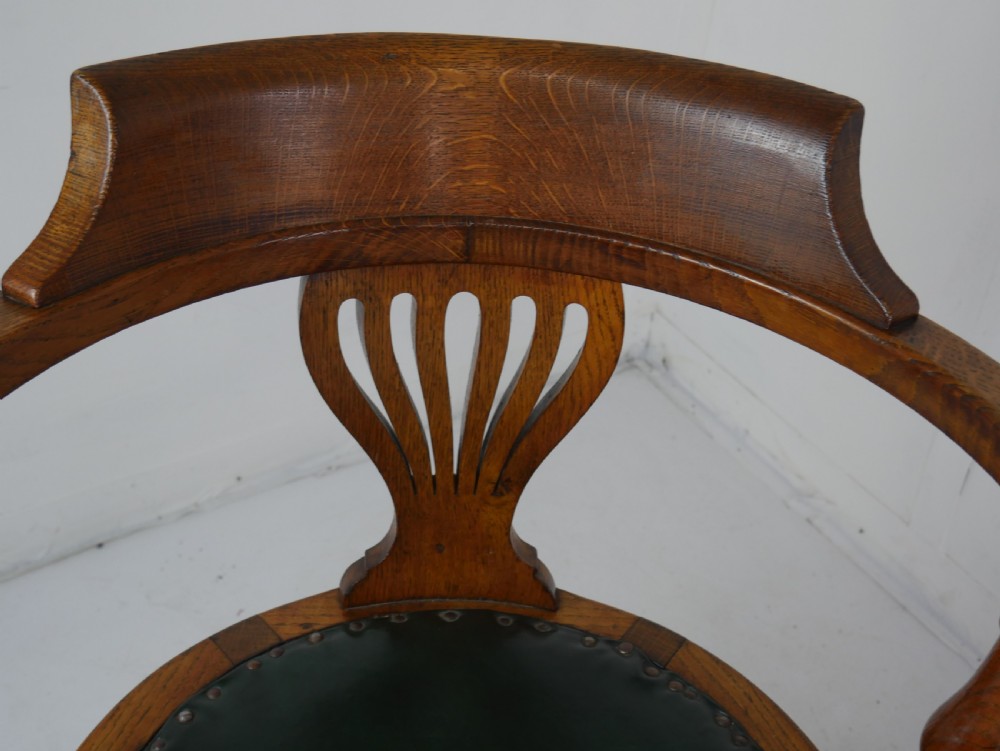 Pair Oak Desk Chairs View IV