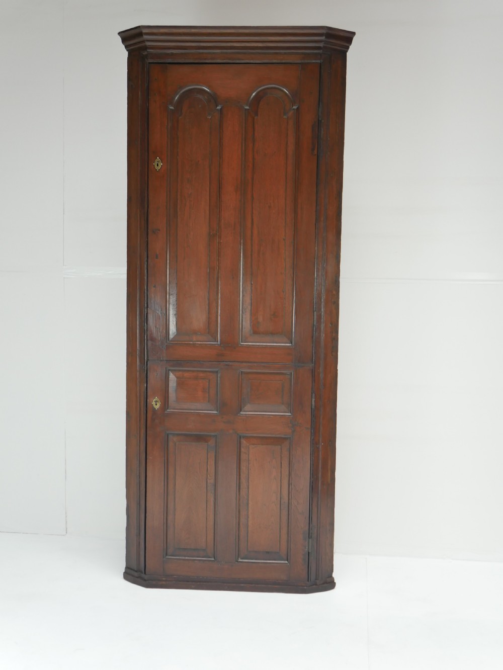 Georgian Oak Corner Cabinet