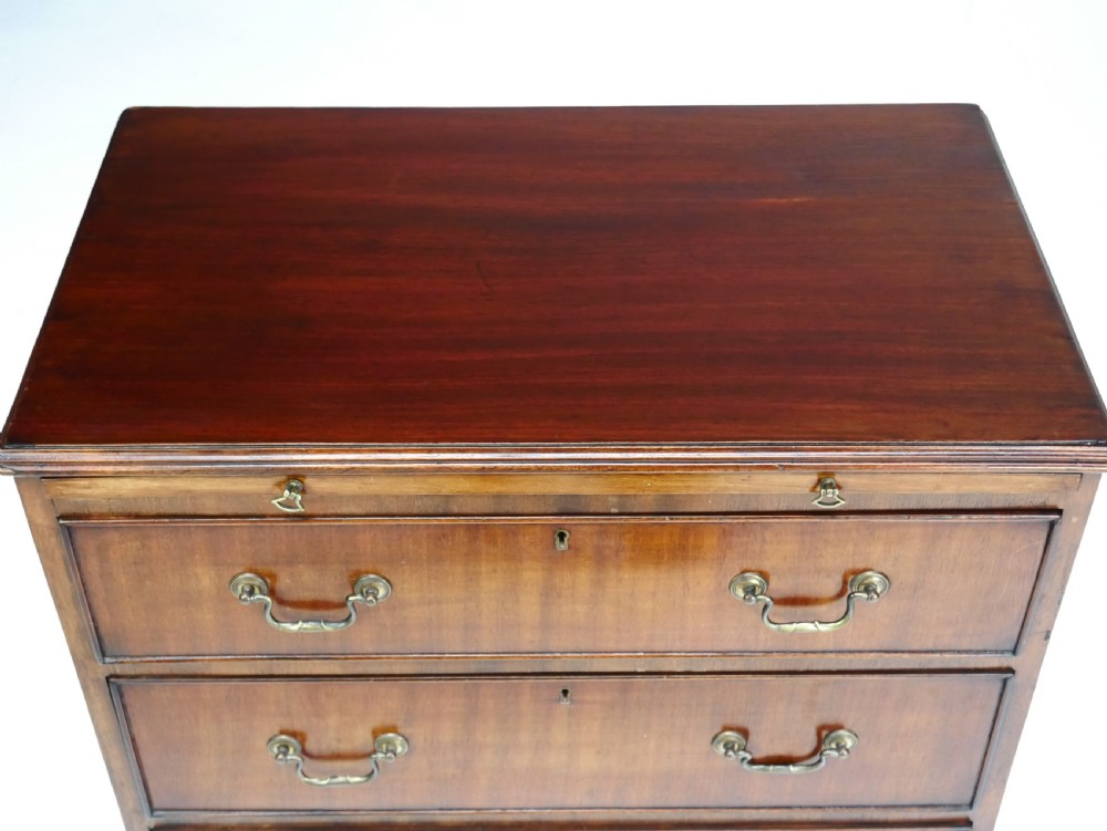 Small Chest of Drawers 71.5cm Wide View II