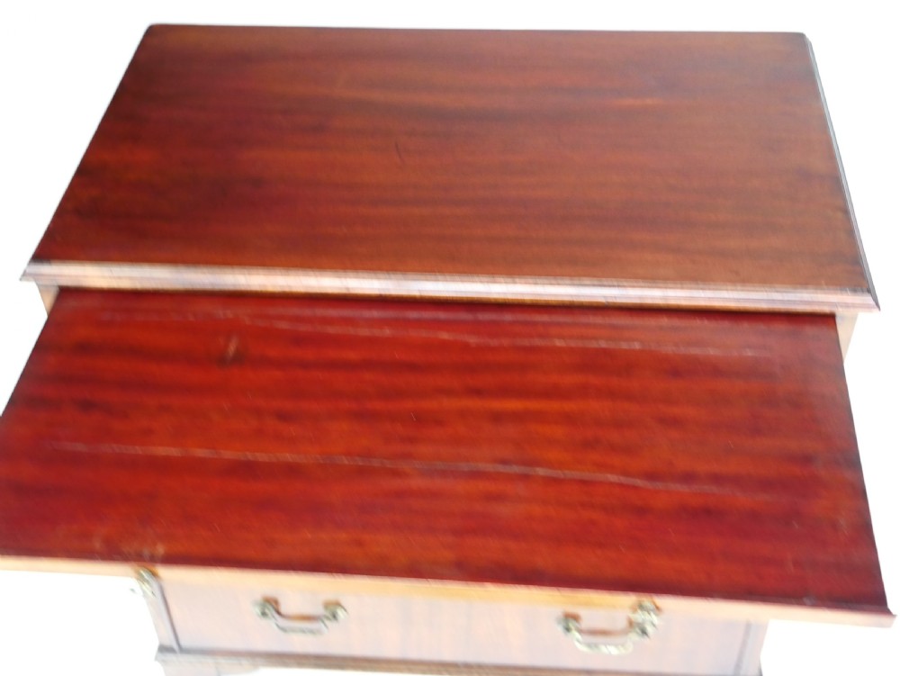 Small Chest of Drawers 71.5cm Wide View VI