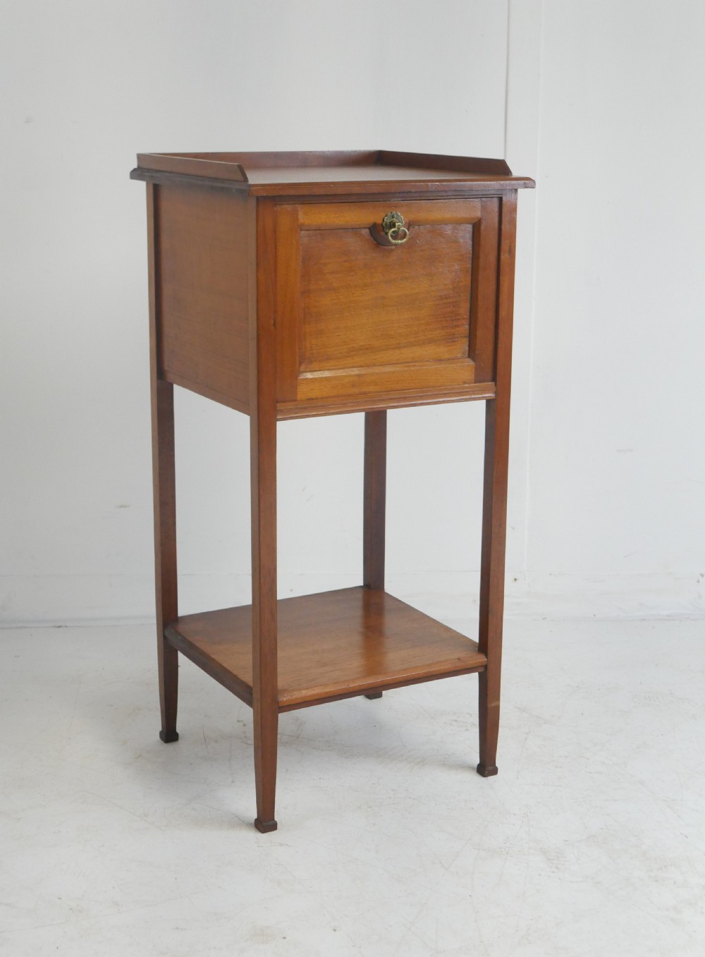 Bedside Locker Holland & Sons View III
