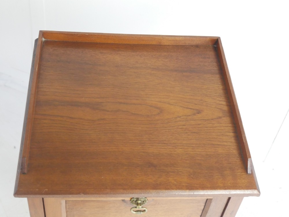 Bedside Locker Holland & Sons View V