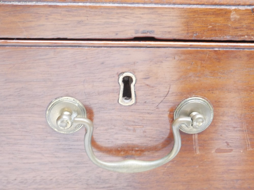18th Century Linen Press View VII