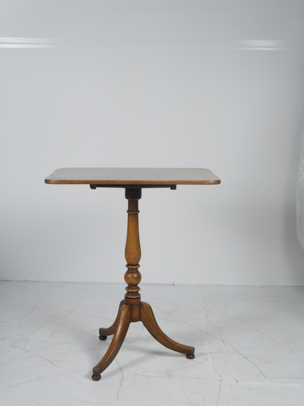 Regency Tilt Side Table View X