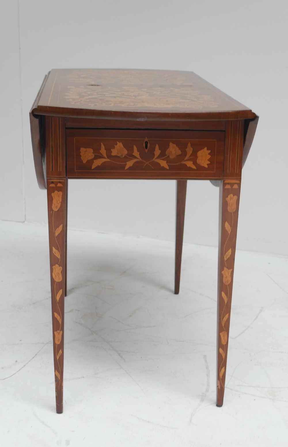 19thC Marquetry Drop Flap Circular Table View X