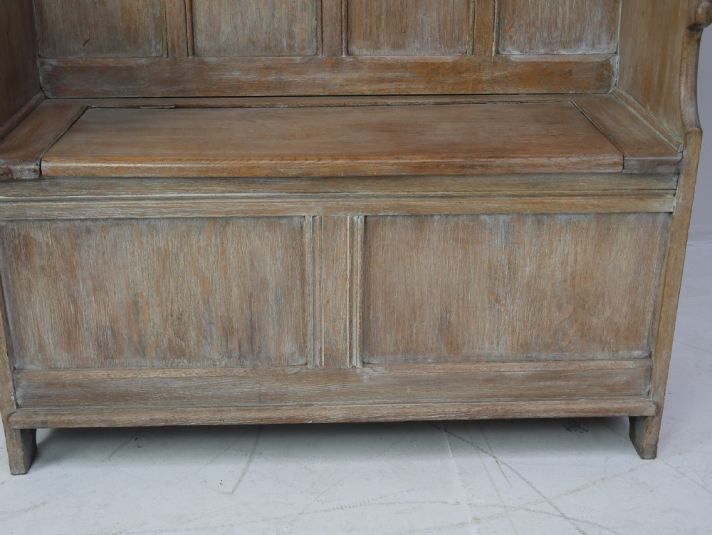 Small Limed Oak Settle View VIII