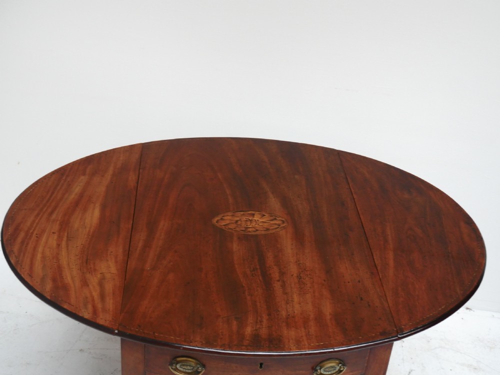 18th century Pembroke Table View IV