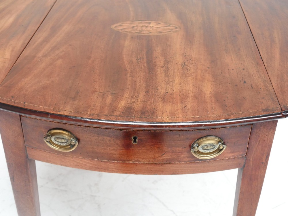 18th century Pembroke Table View X