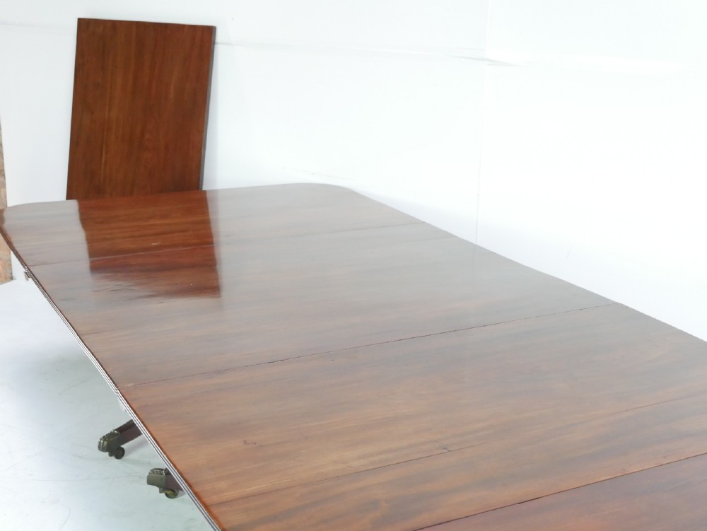 Regency three pillar dining table View III