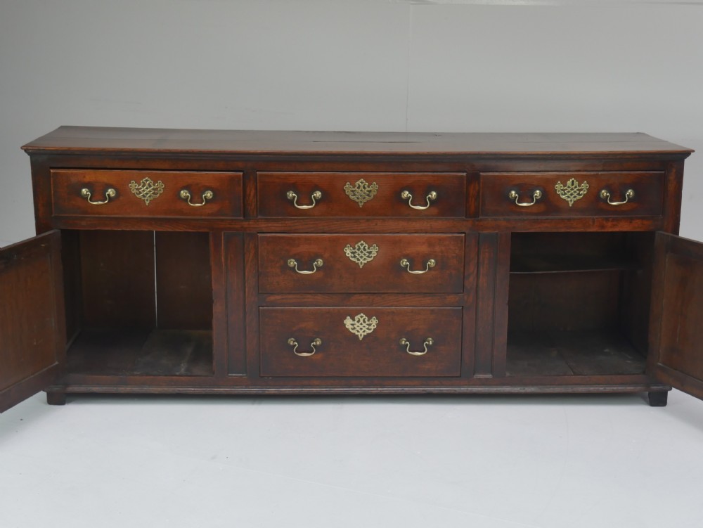 Large18th Century Oak Dresser View IV