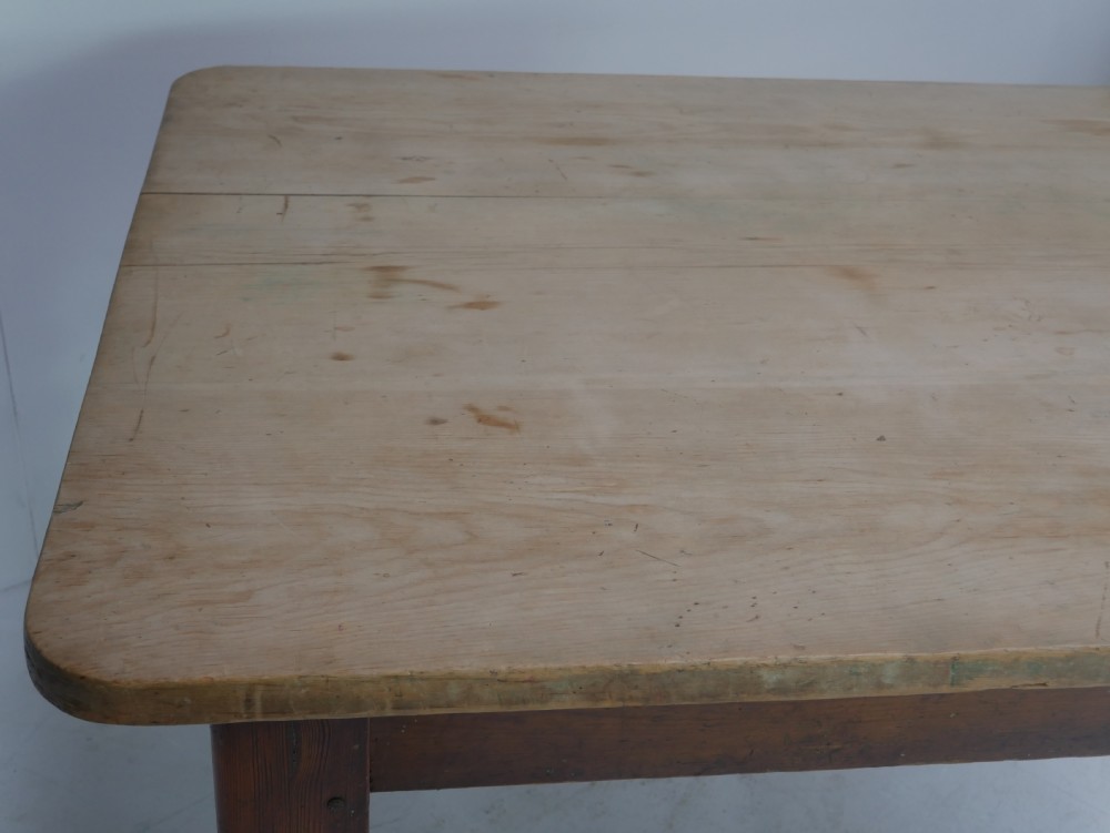 19th Century Pine Table View VII