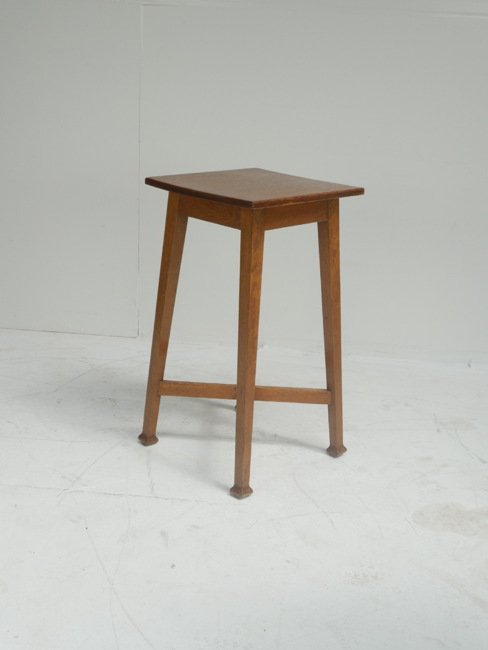 Oak Lamp Table View VI
