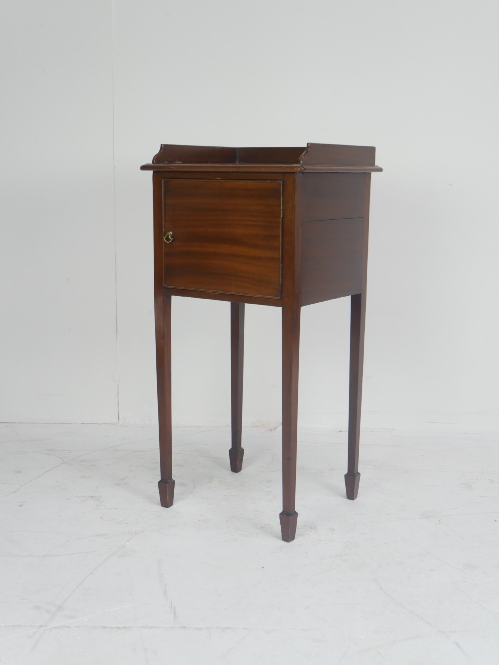 Mahogany Bedside Cabinet
