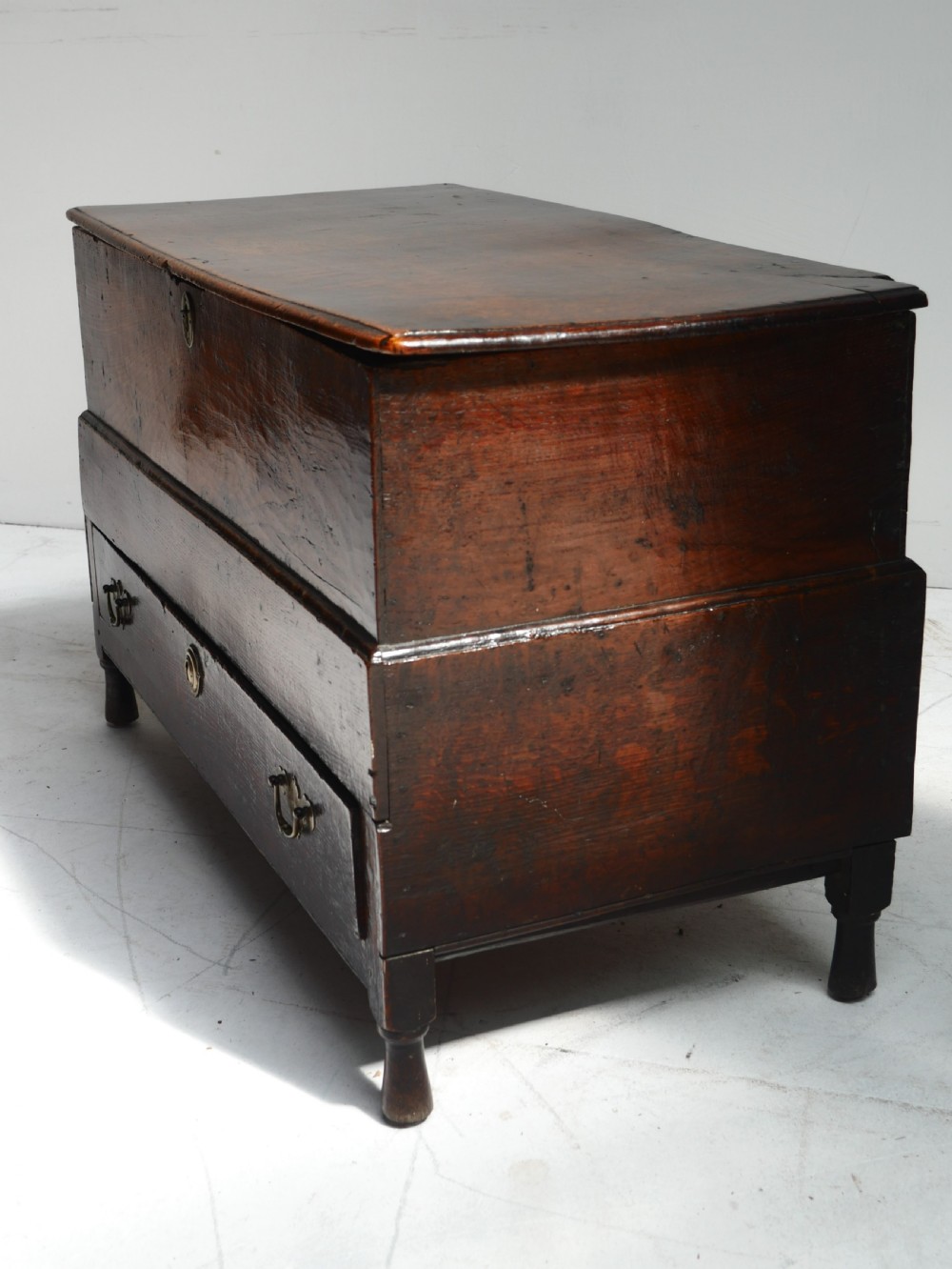 Small Oak Welsh Bach Coffer  Dated 1720s View II