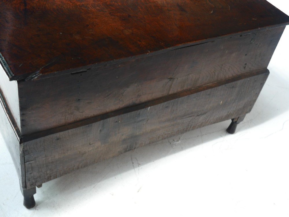 Small Oak Welsh Bach Coffer  Dated 1720s View VI