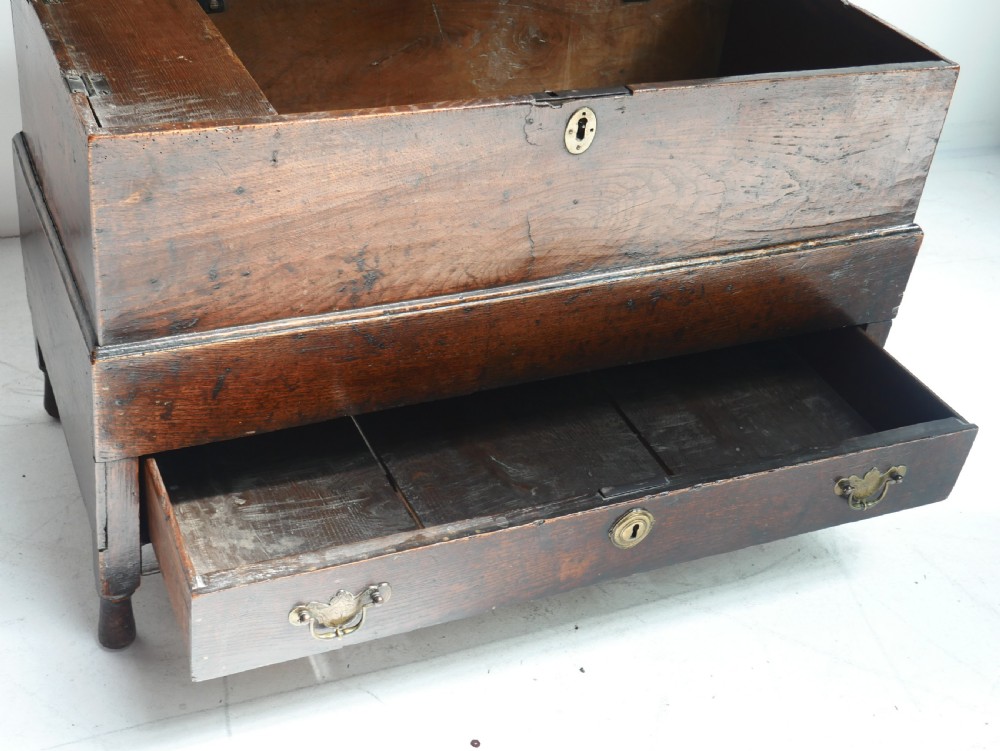 Small Oak Welsh Bach Coffer  Dated 1720s View XII