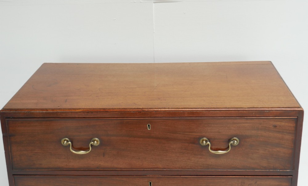 Caddy Top Chest of Drawers View V