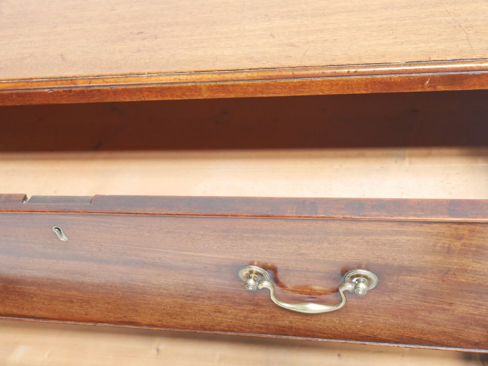 Caddy Top Chest of Drawers View VI