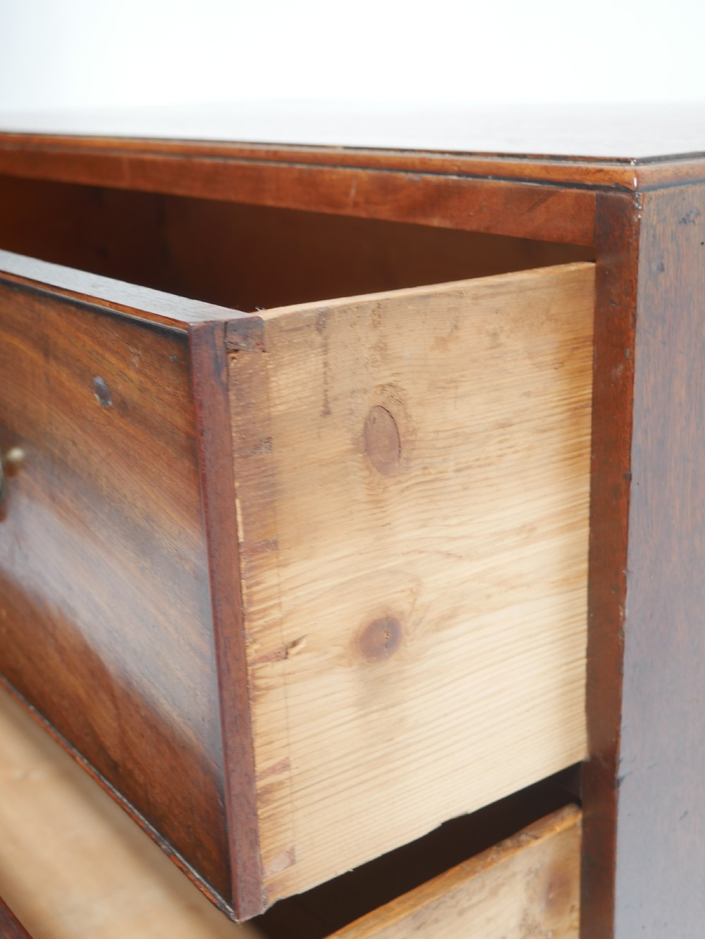 Caddy Top Chest of Drawers View VIII