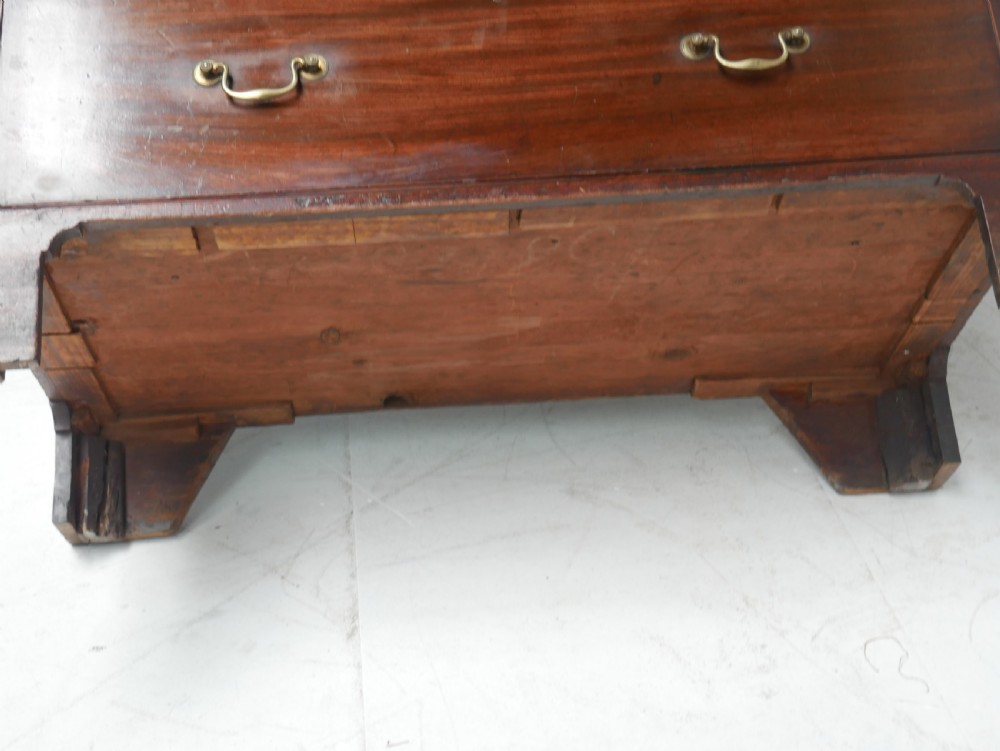 Caddy Top Chest of Drawers View XII