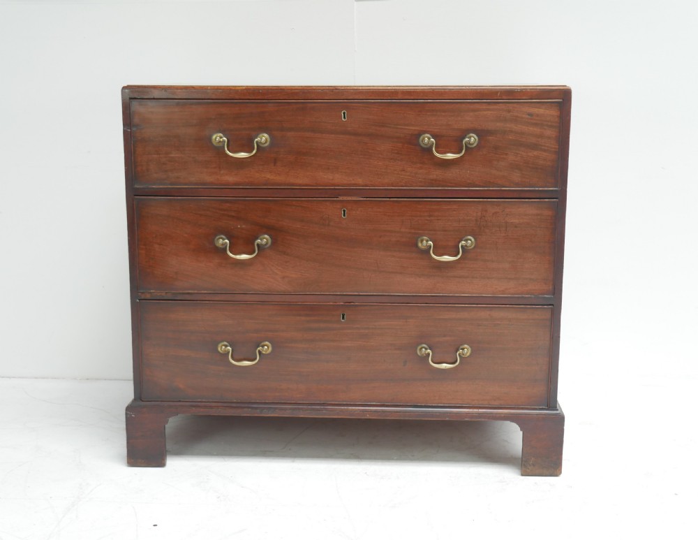 Caddy Top Chest of Drawers View XV