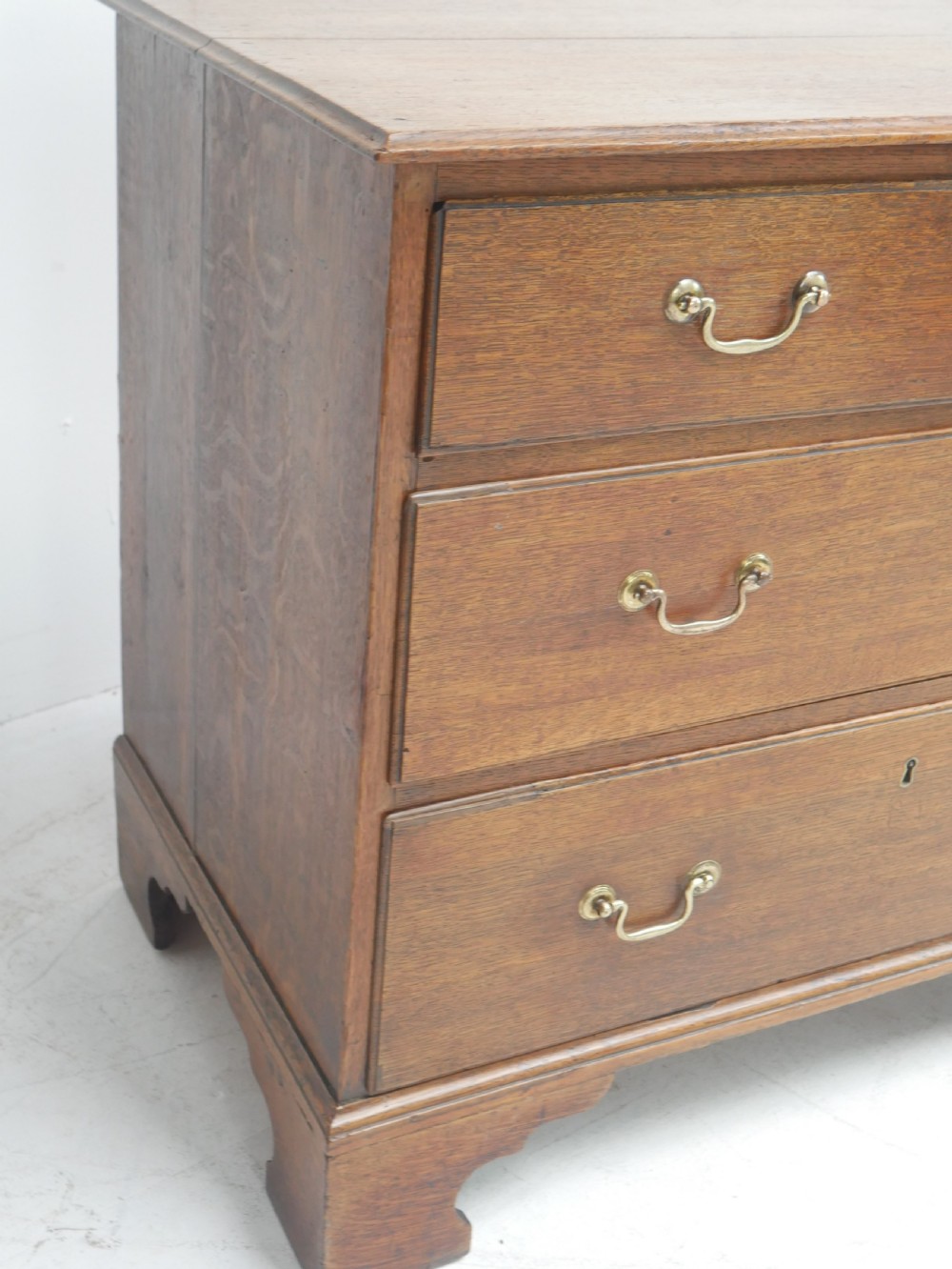 Small Georgian Oak Chest of Drawers 78cm Wide View VI