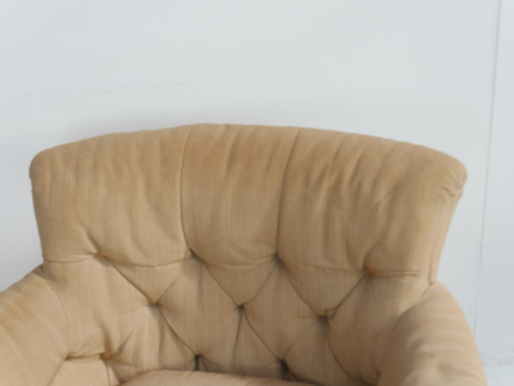 Howard Style  Armchair View IV