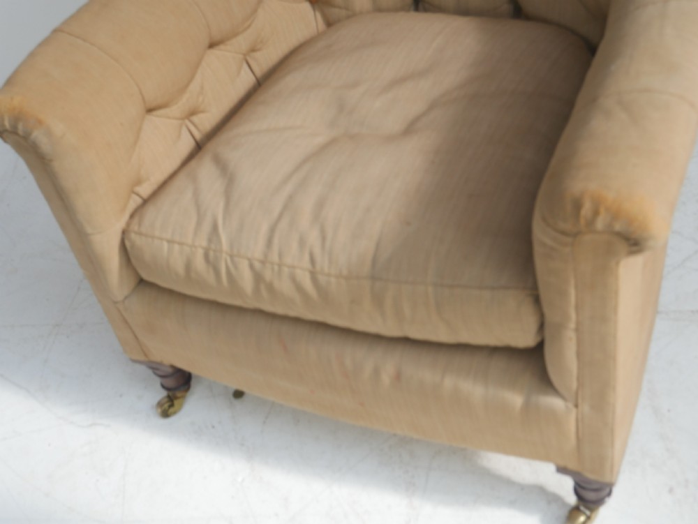 Howard Style  Armchair View V