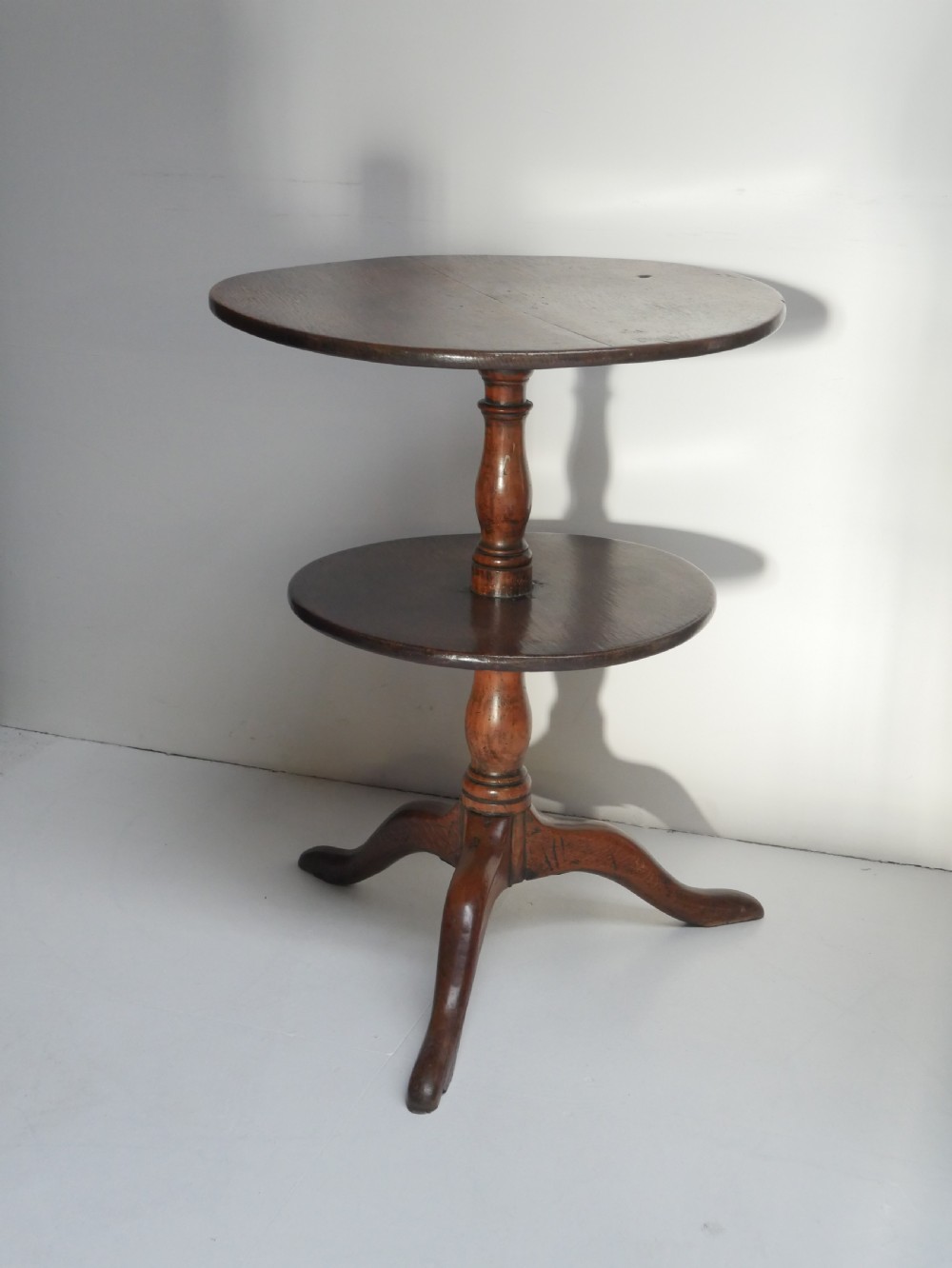 Neat Oak Dumb Waiter