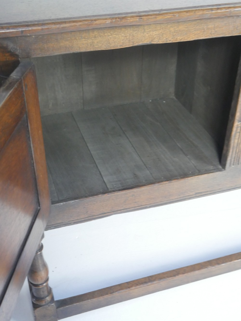 Ipswich Oak Sideboard View V
